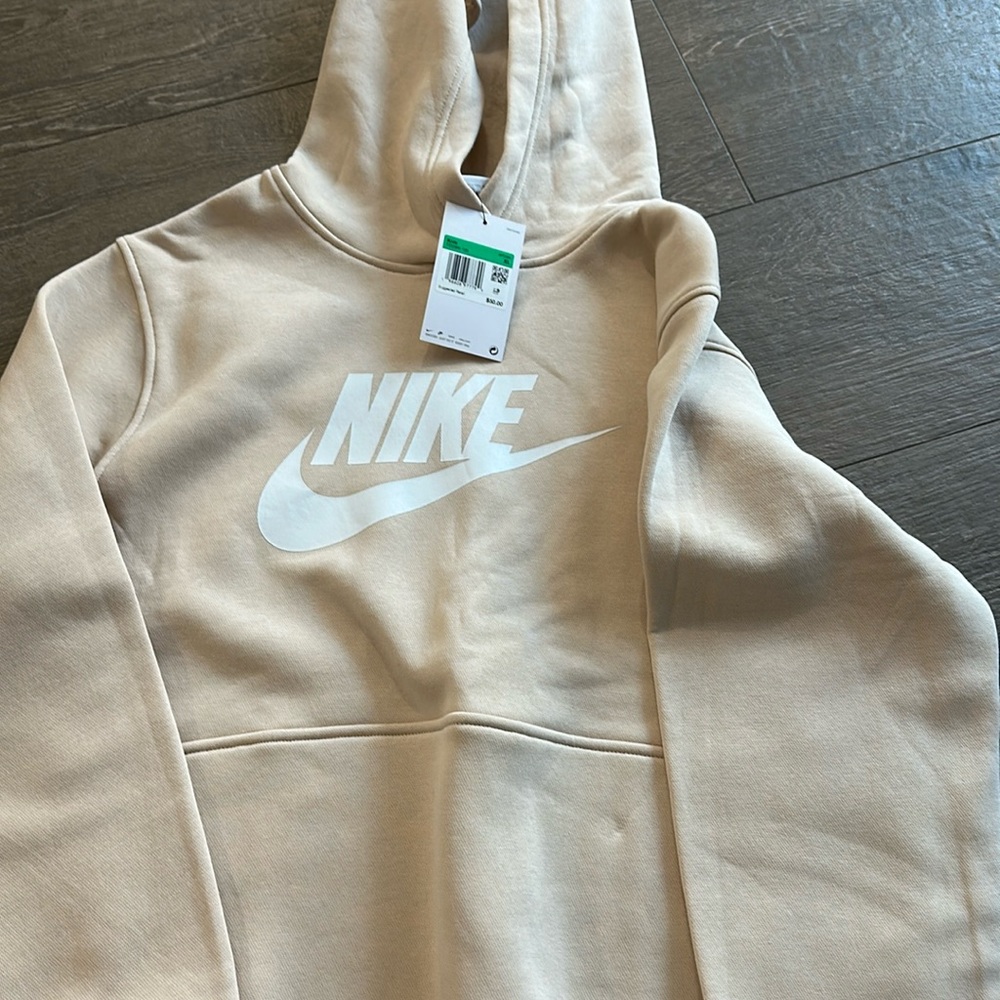 Boys Nike fleece hoodie. Brand new with tags. Size XL )14-16